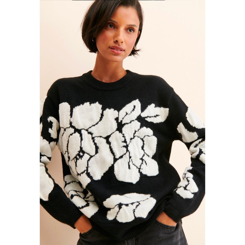 Ciebon Emilia Printed Flower Sweater. Size M. Sold at Anthropologie. Retails $98
